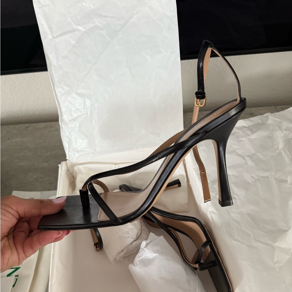 Bottega Veneta stretch strap Black Heels - Picture 2 of 11